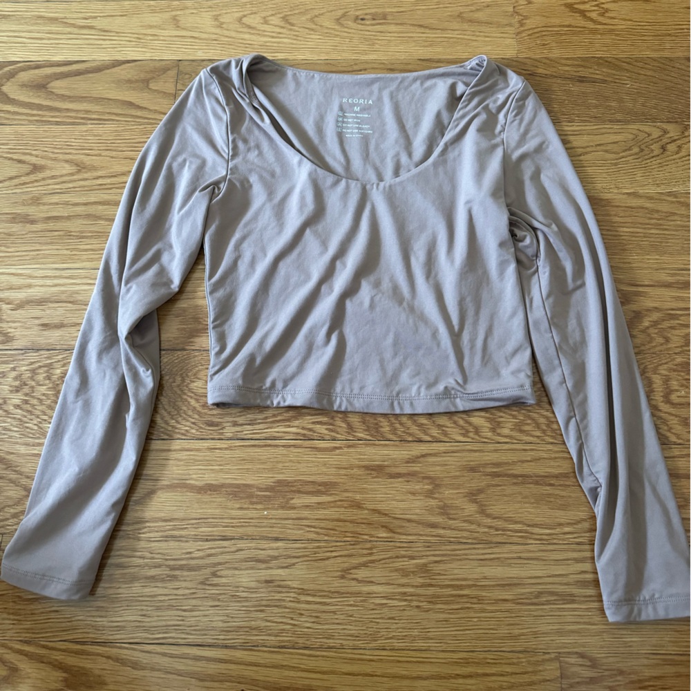 Amazon Nude Long-sleeve Crop-top